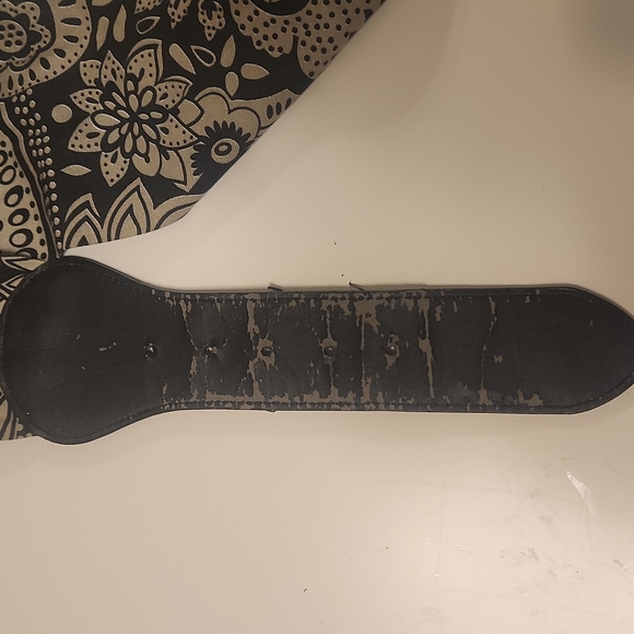 ISO belt that is cotton and has leather like this one. - Picture 7 of 7